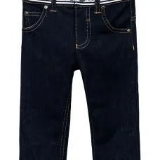 Джинсы с логотипом на поясе