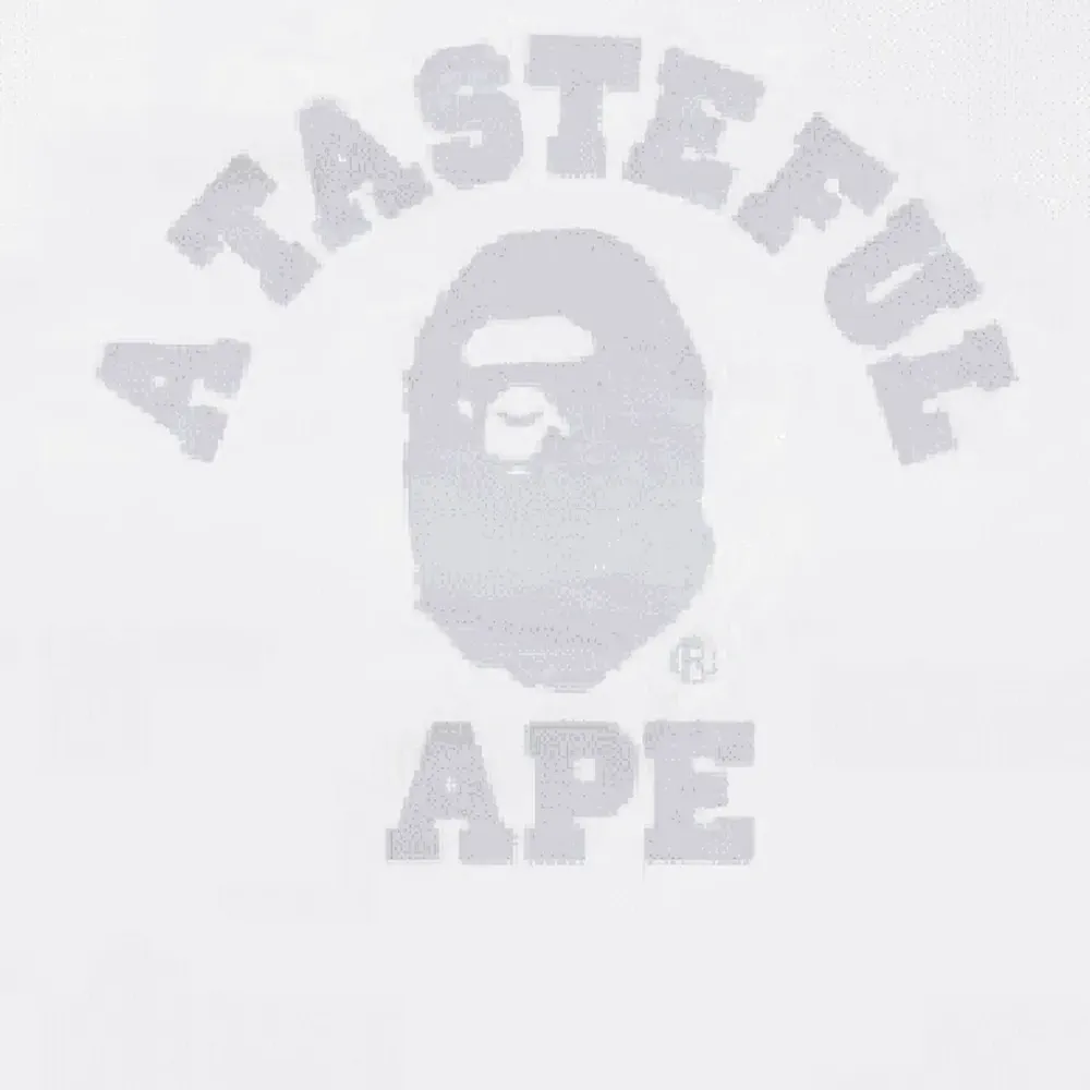 Футболка College из коллаборации с JJJound