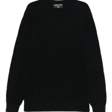 Свитер с круглым вырезом