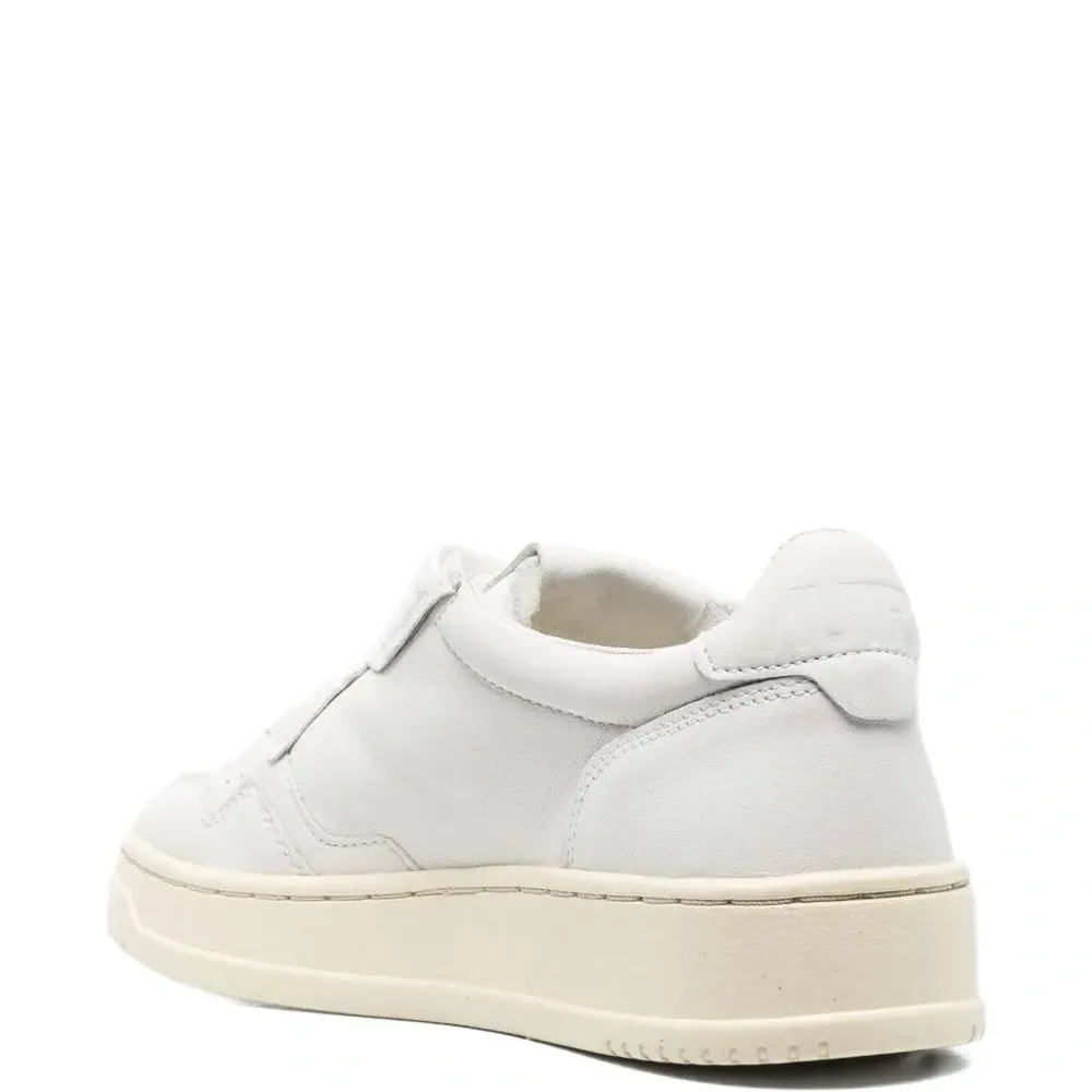 Кожаные кеды с перфорированными вставками Кожаные кеды с перфорированными вставками