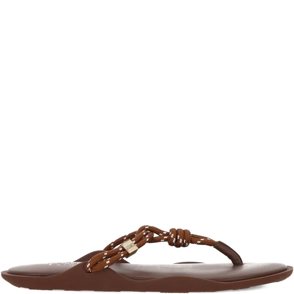 Сандалии с узлом