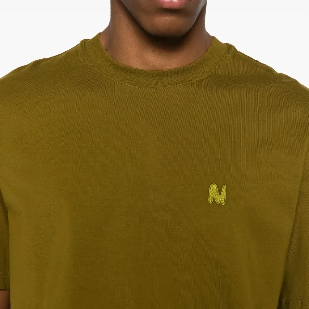 Футболка с вышитым логотипом Футболка с вышитым логотипом