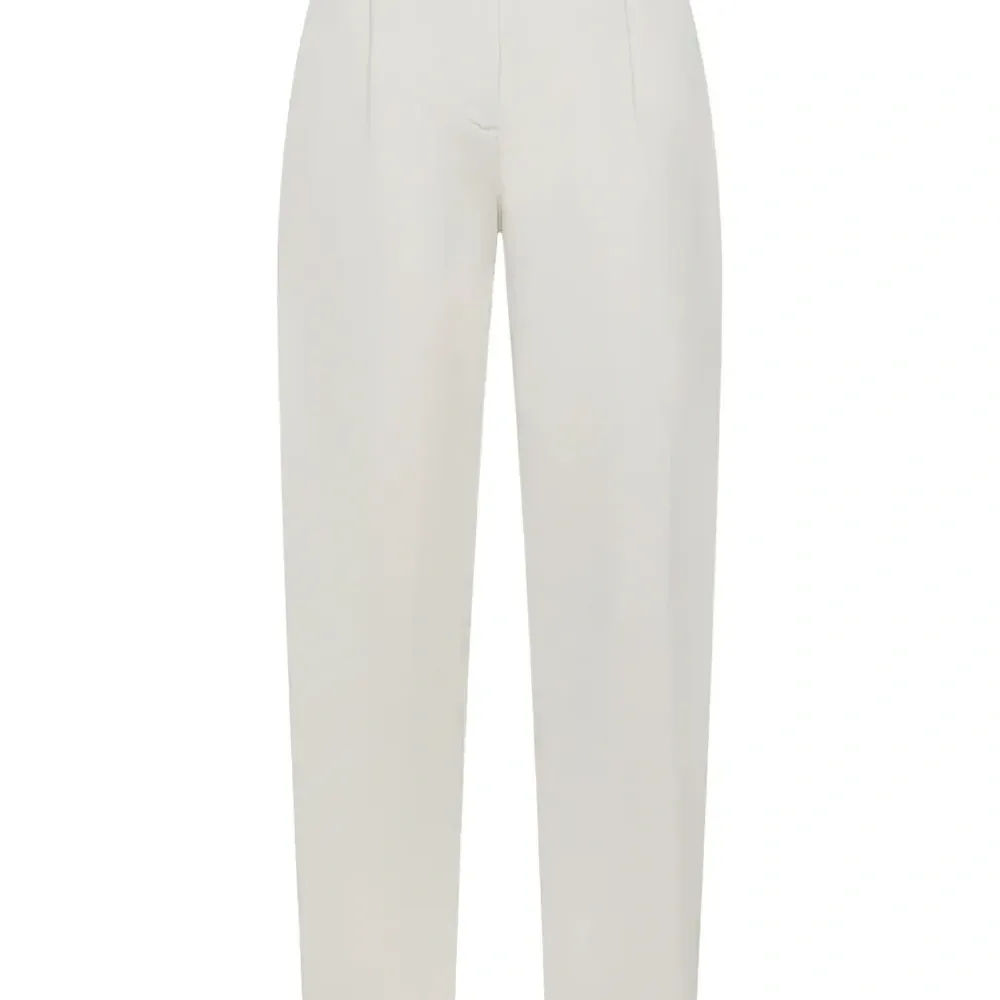 Брюки на пуговицах