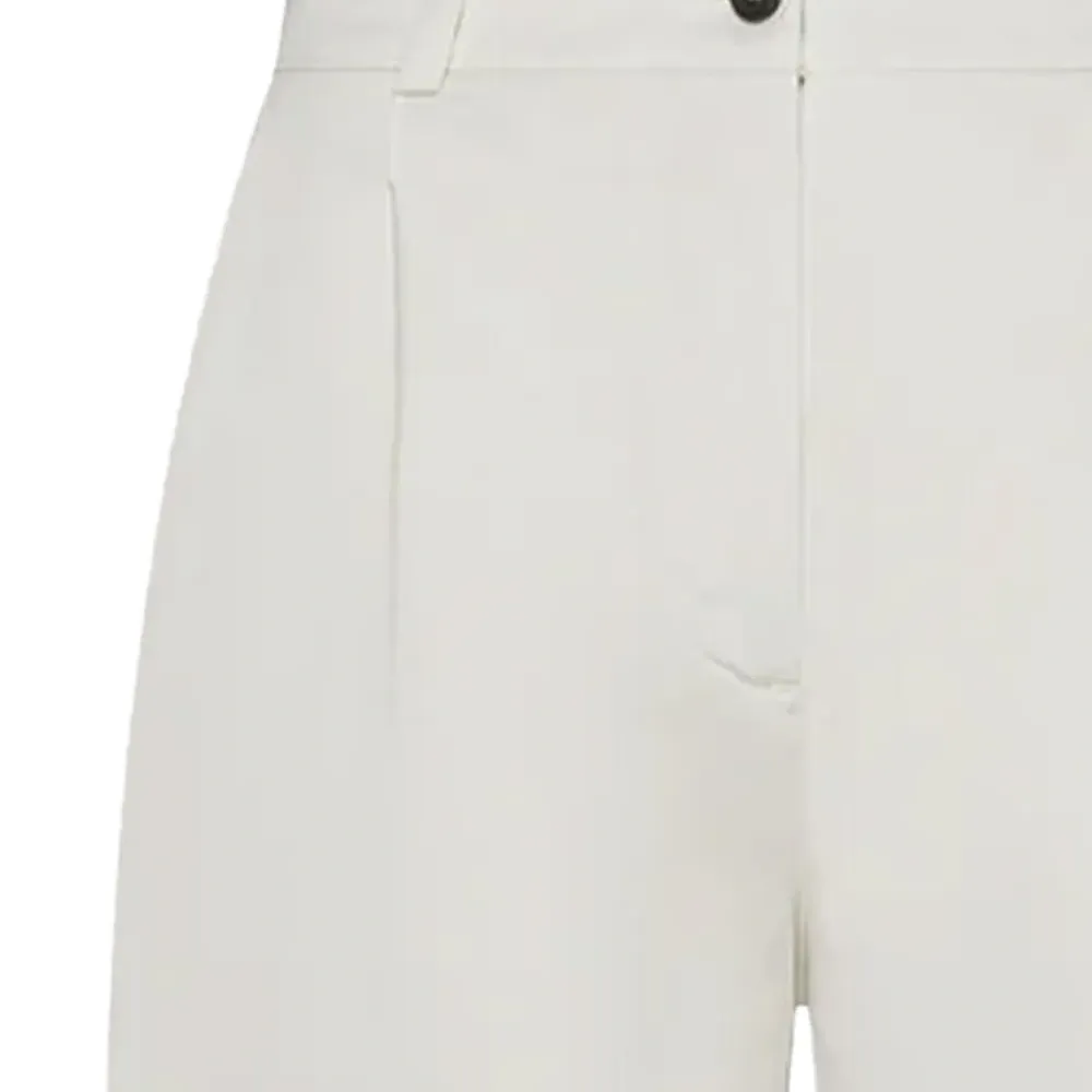 Брюки на пуговицах