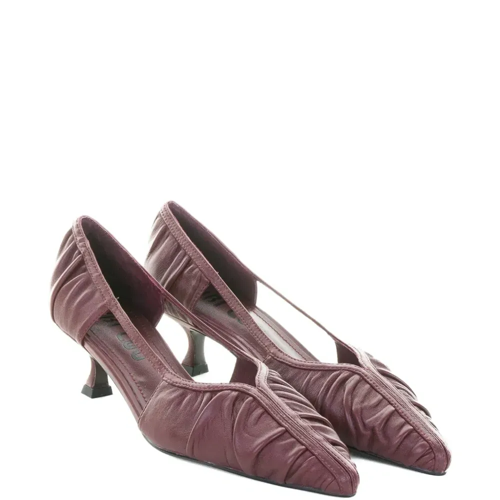 Сандалии с вырезами и присборенной отделкой