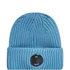 Рифленая шапка-бини с деталями на линзе