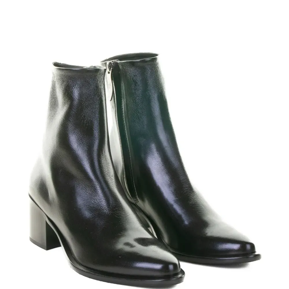 Кожаные ботильоны