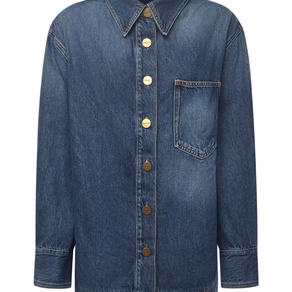 Джинсовая рубашка с карманом на пуговицах