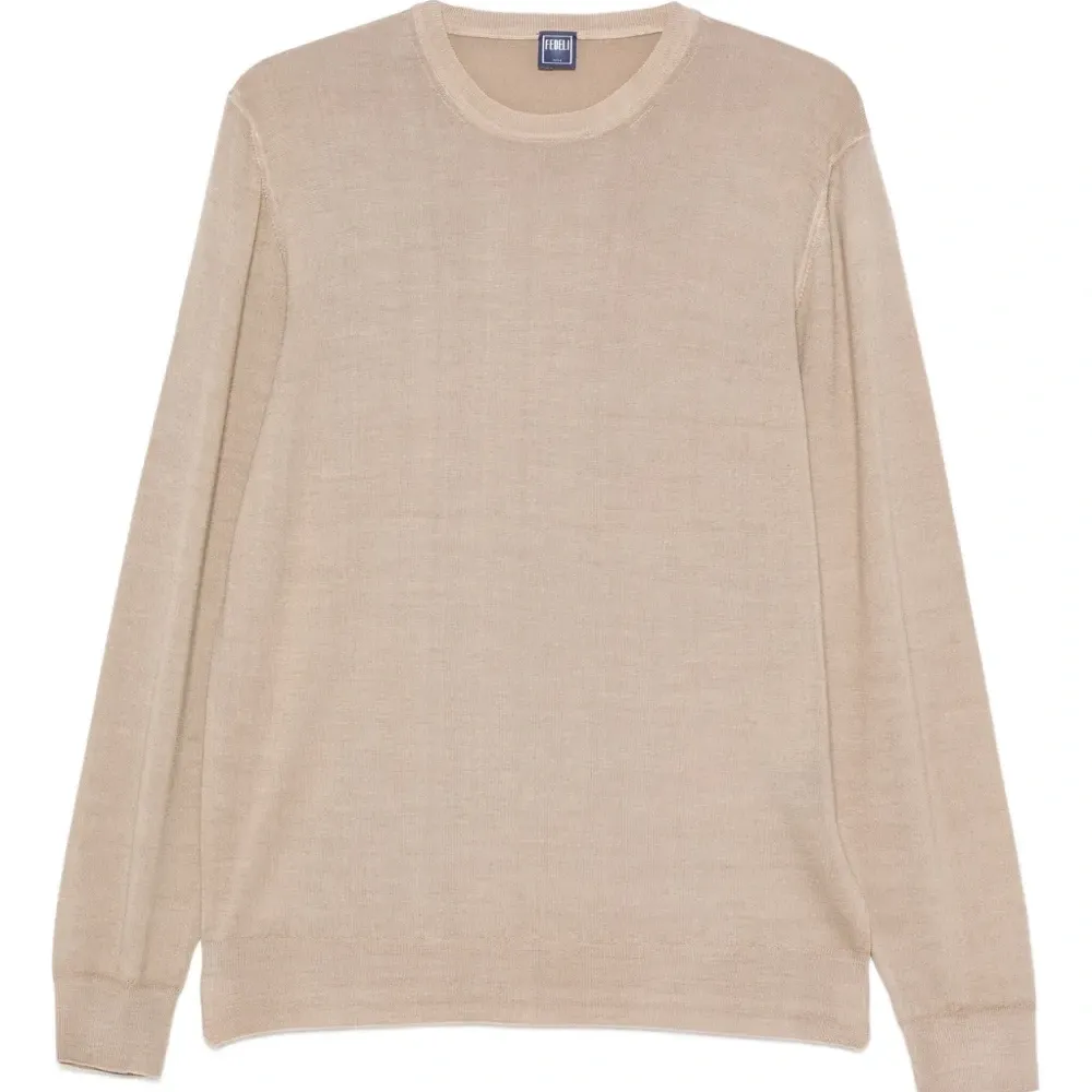 Топ из шерсти мериноса