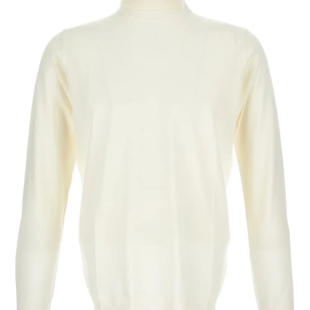 Рифлёный свитер с высоким воротником