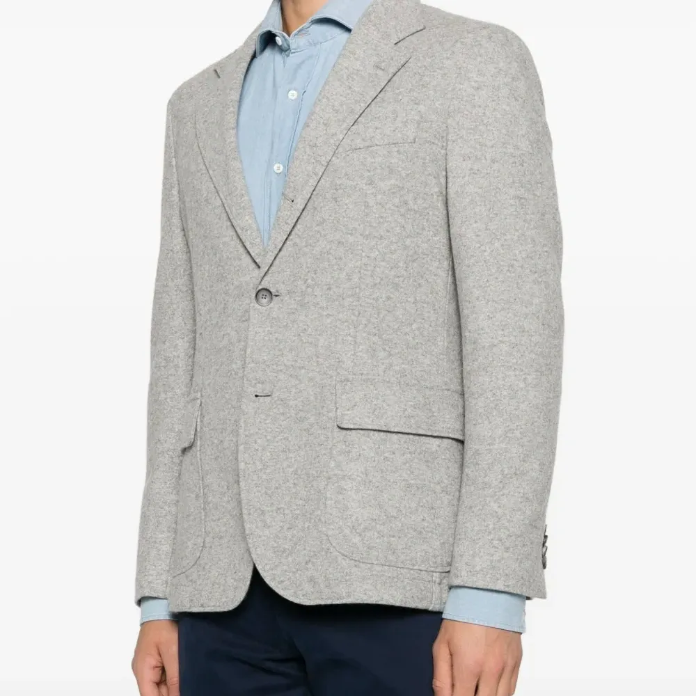 Пиджак с карманами