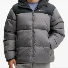 Утеплённая куртка с капюшоном Утеплённая куртка с капюшоном