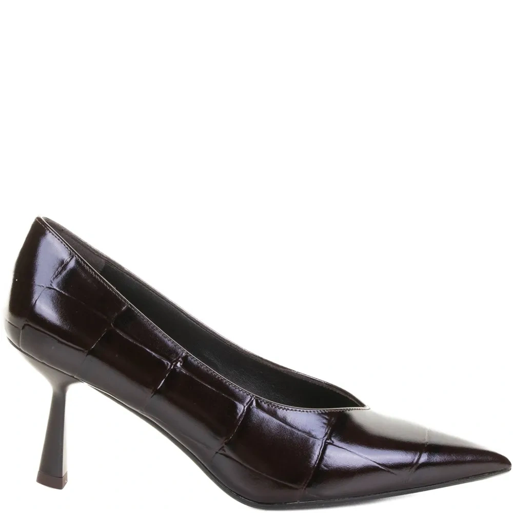 Туфли с тиснением под кожу крокодила