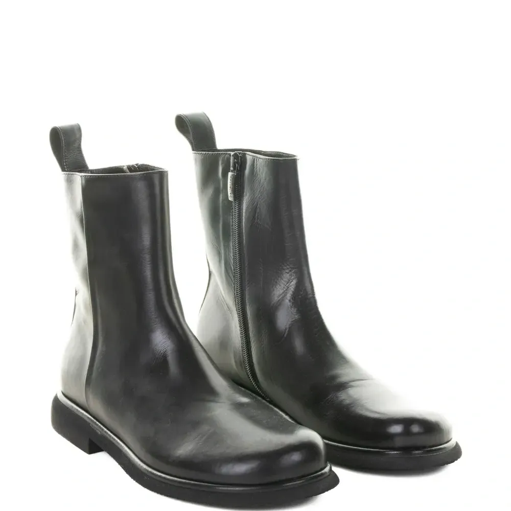 Кожаные ботинки на молнии