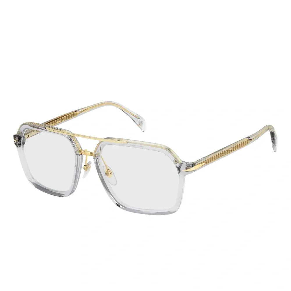 Очки в квадратной оправе