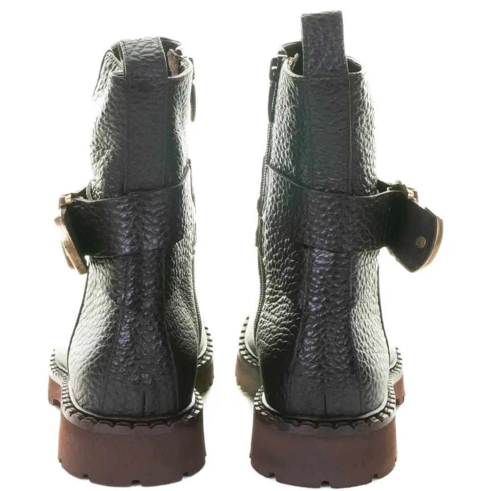 Ботильоны с пряжкой