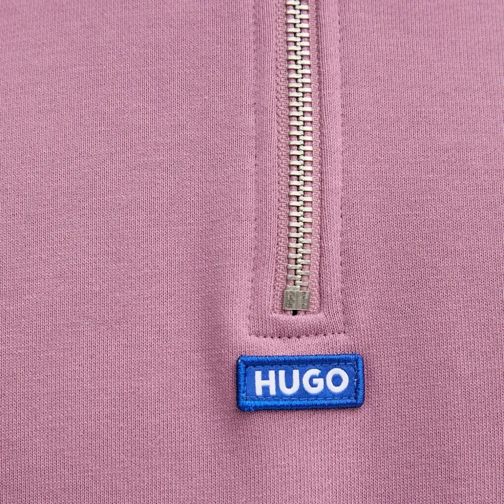 Толстовка на молнии с высоким воротником