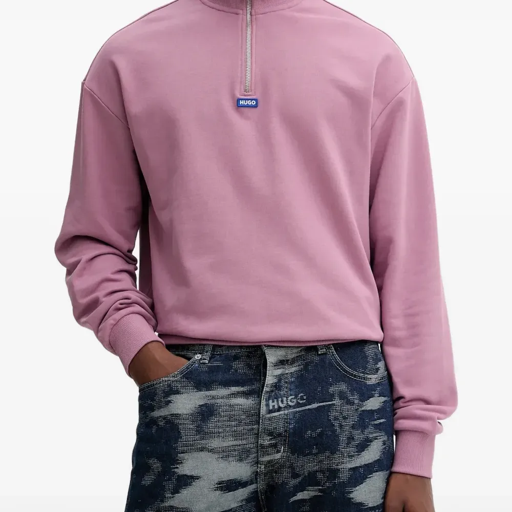 Толстовка на молнии с высоким воротником