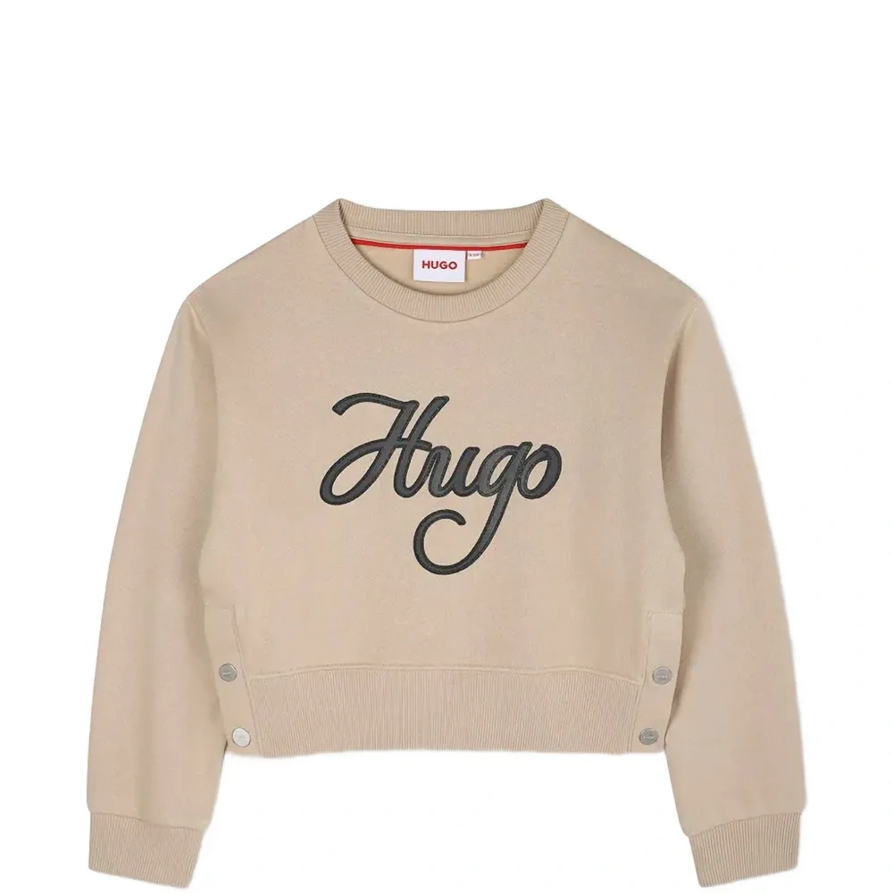 Свитер с логотипом и пуговицами