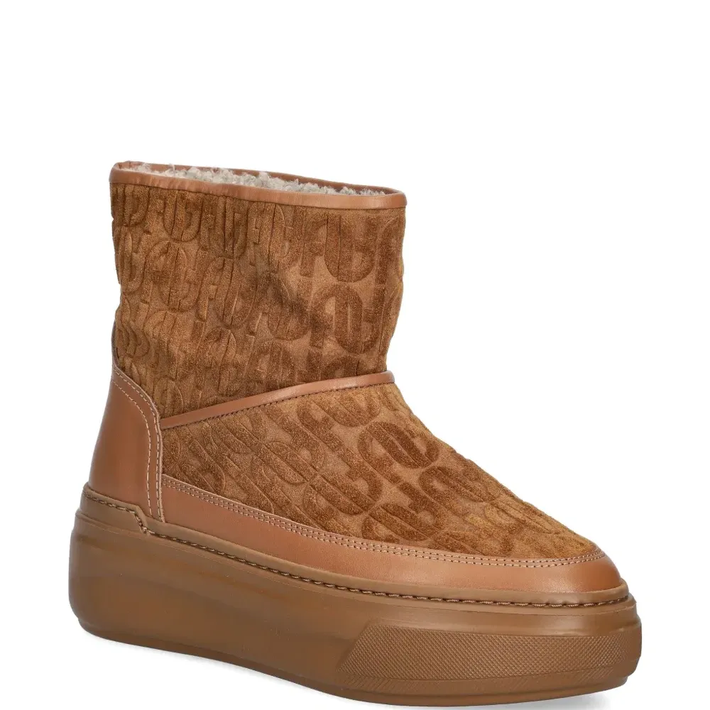 Ботинки на платформе с тиснением в виде логотипа Ботинки на платформе с тиснением в виде логотипа