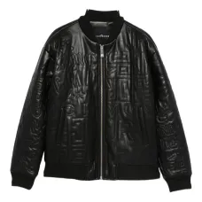 Куртка с тиснённым логотипом