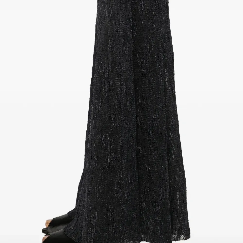 Расклешённые брюки