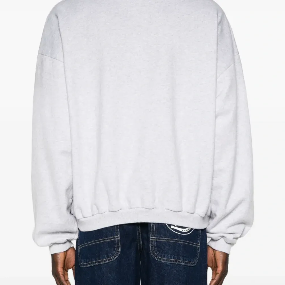 Толстовка с графическим принтом и круглым вырезом