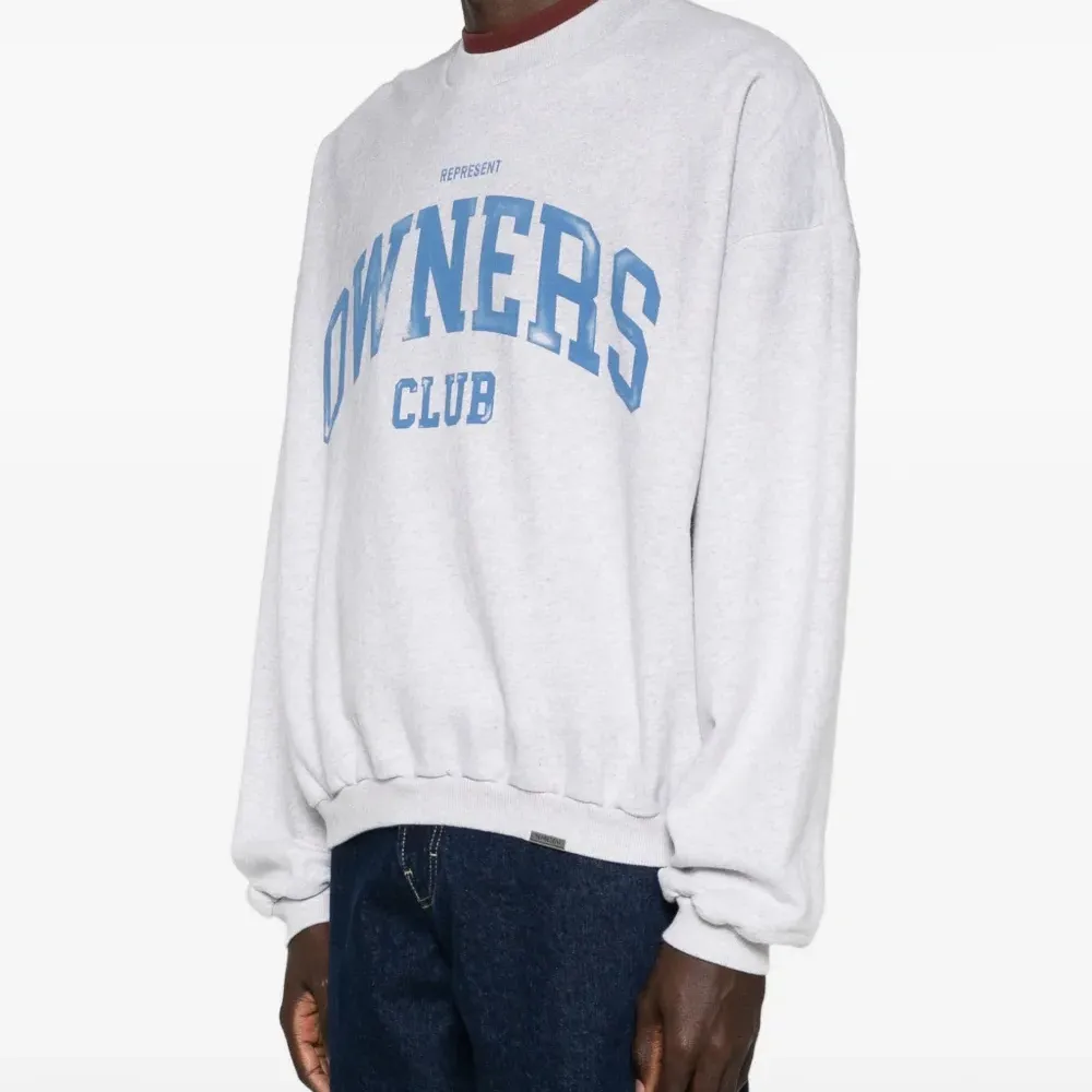 Толстовка с графическим принтом и круглым вырезом