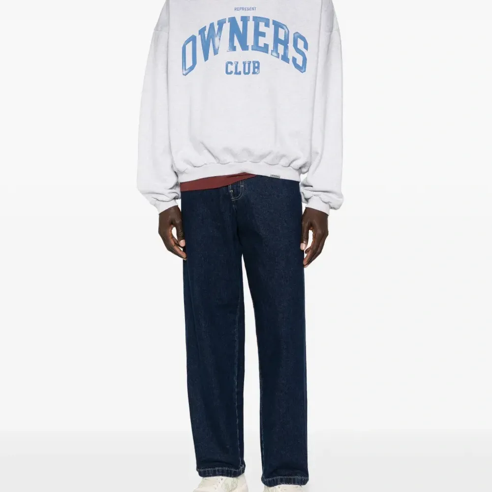 Толстовка с графическим принтом и круглым вырезом