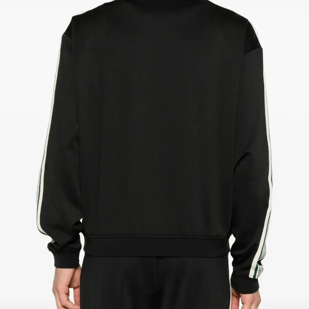 Куртка на молнии