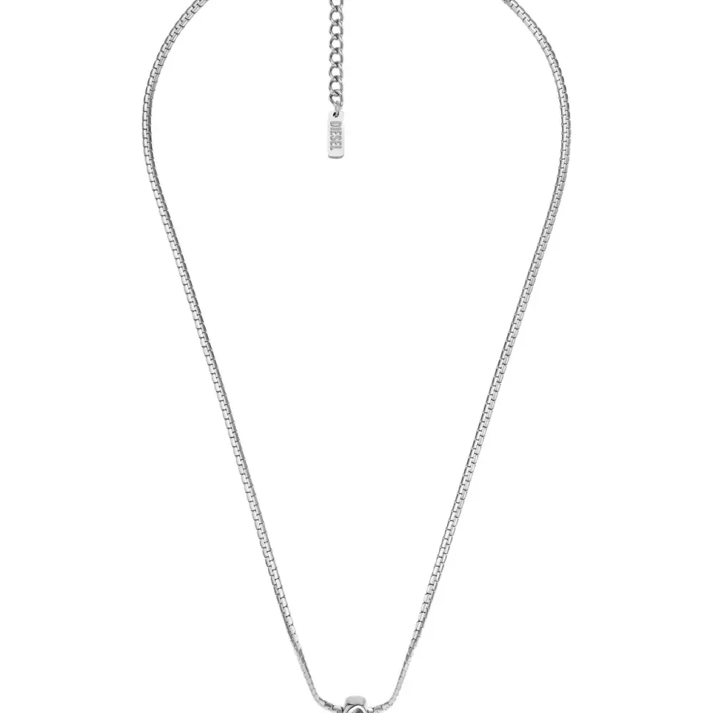 Колье с подвеской в виде овального логотипа