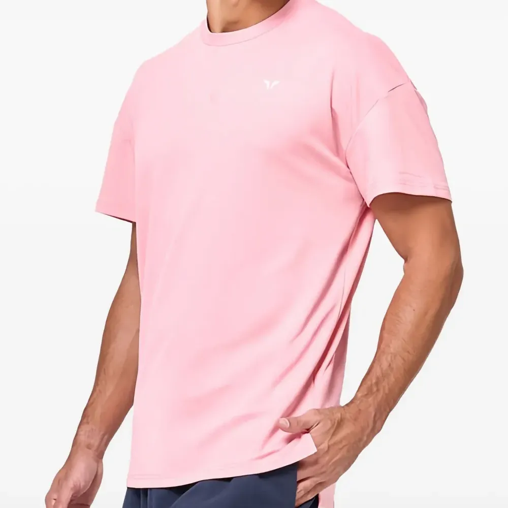 Футболка с логотипом