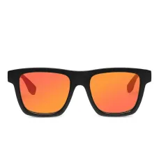 Солнцезащитные очки в квадратной оправе Солнцезащитные очки в квадратной оправе