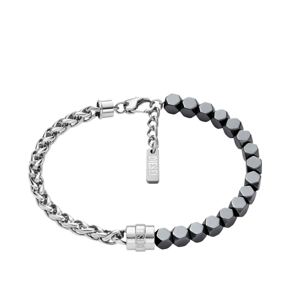 Браслет-цепочка с бусинами