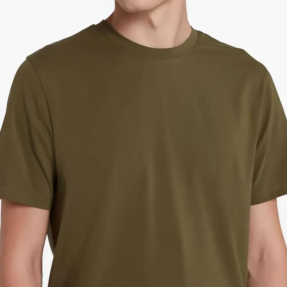 Футболка с круглым вырезом