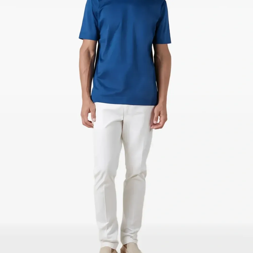 Футболка с круглым вырезом