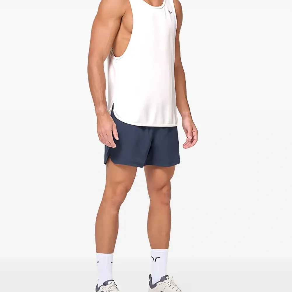 Топ с U-образным вырезом и логотипом