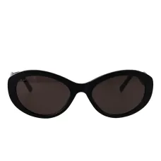 Солнцезащитные очки в овальной оправе