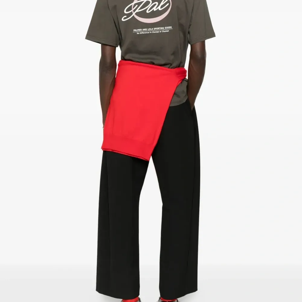 Футболка с принтом логотипа