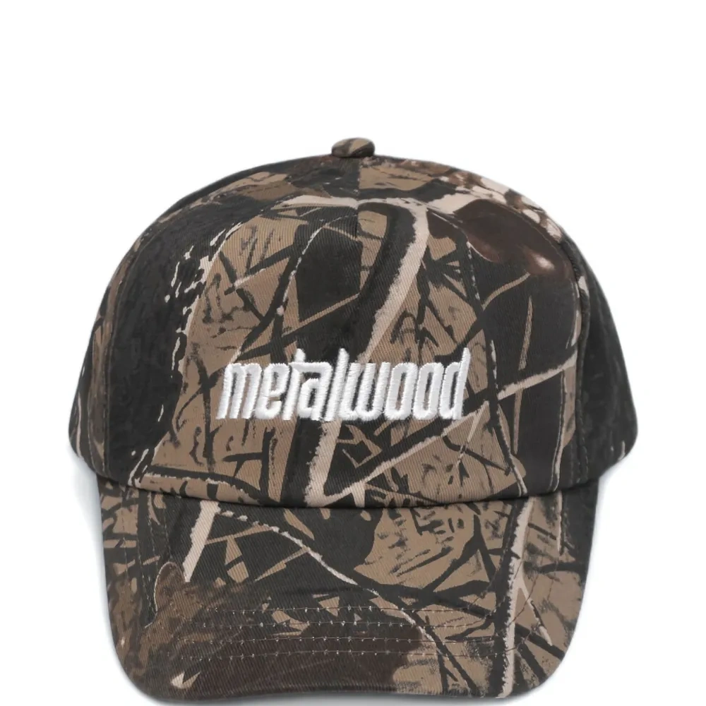 Бейсболка с логотипом