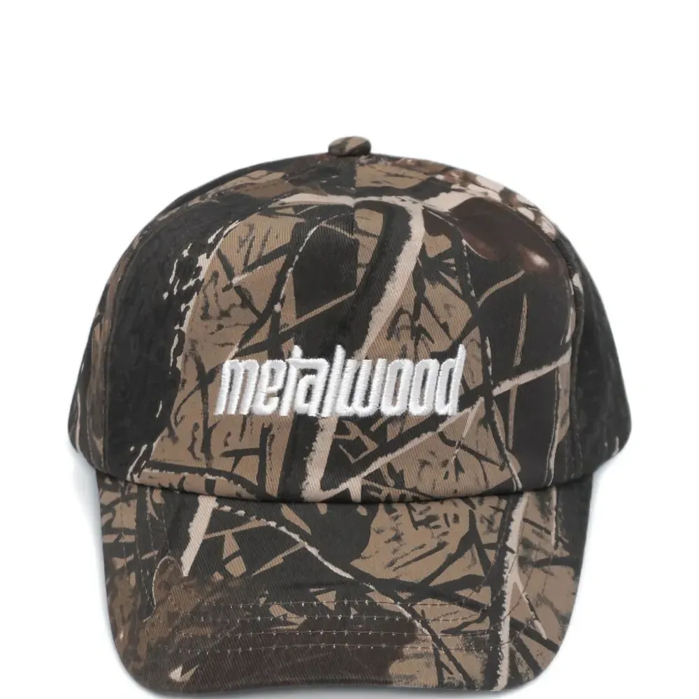 Бейсболка с логотипом