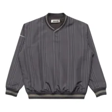 Свитшот с логотипом и V-образным вырезом