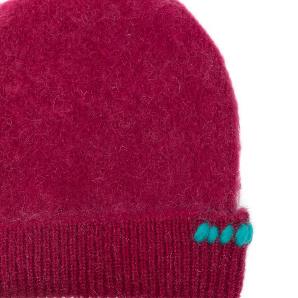 Вязаная шапка из мохера