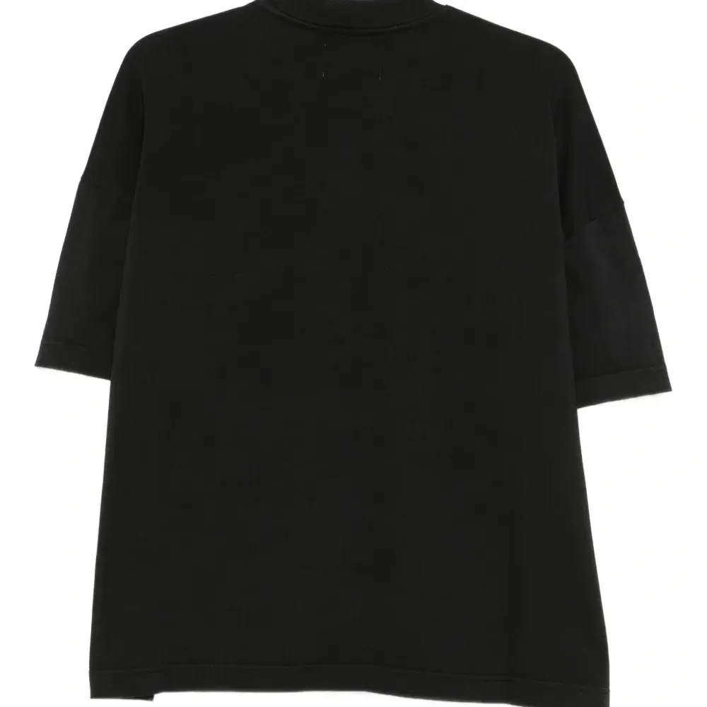 Футболка с вышивкой логотипа