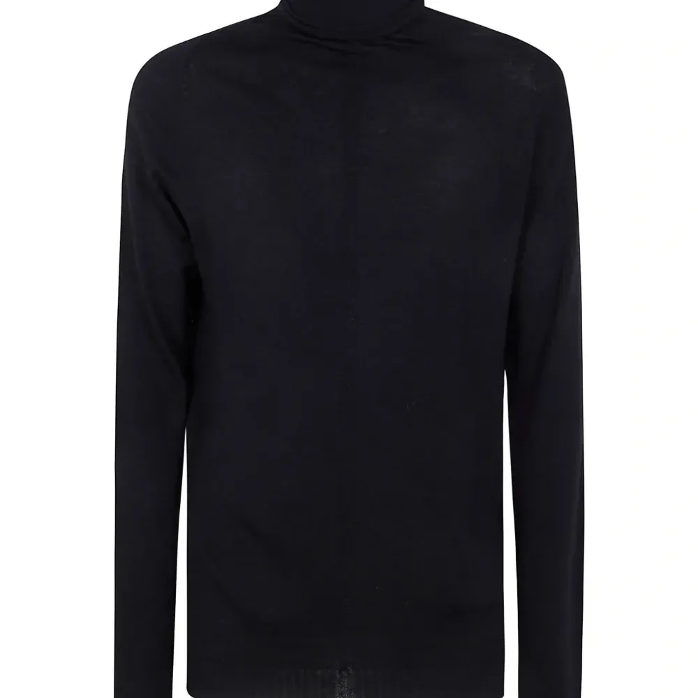 Топ с высоким воротником