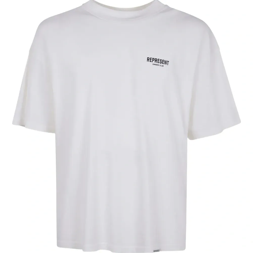 Футболка с логотипом