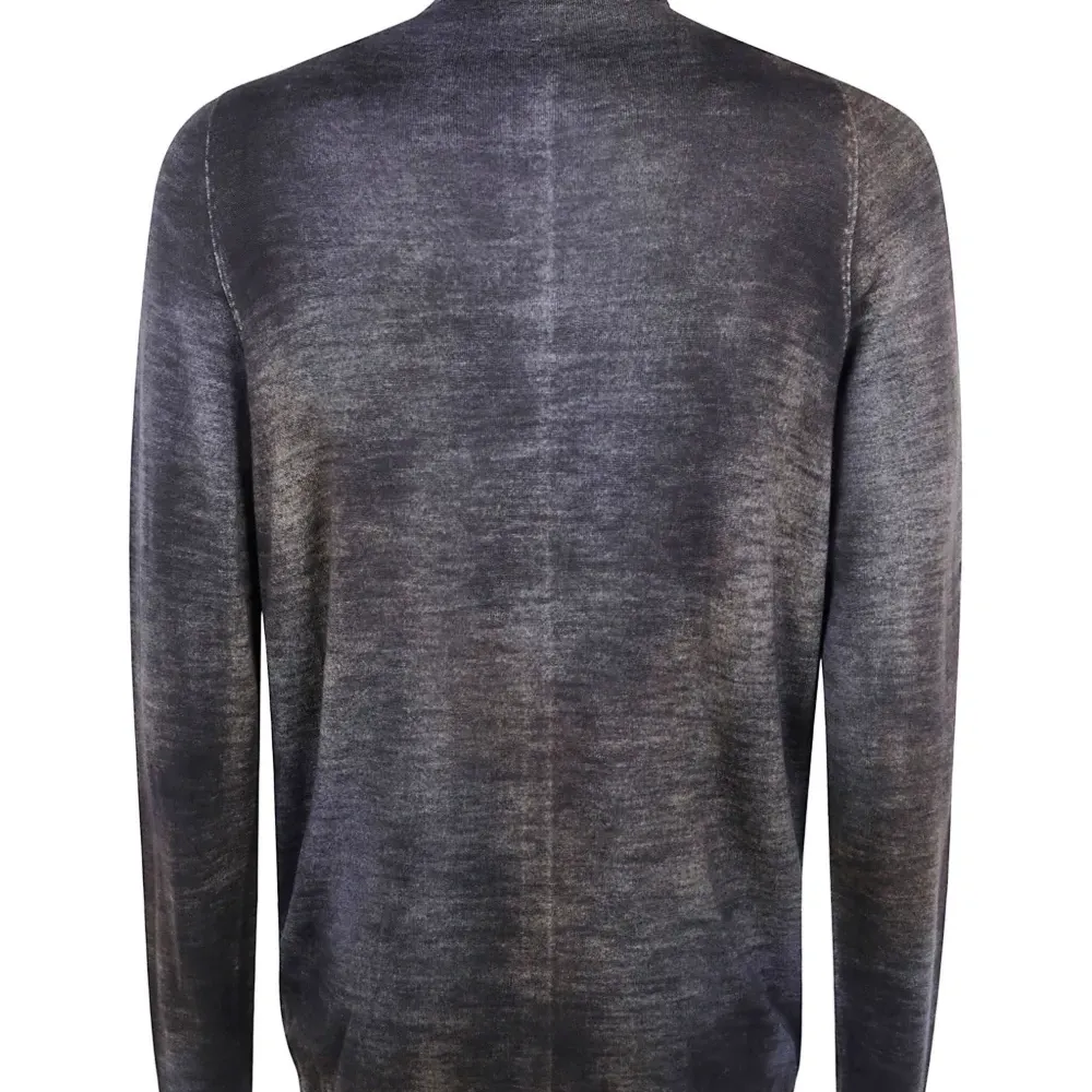 Топ с высоким воротником