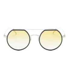 Солнцезащитные очки в круглой оправе