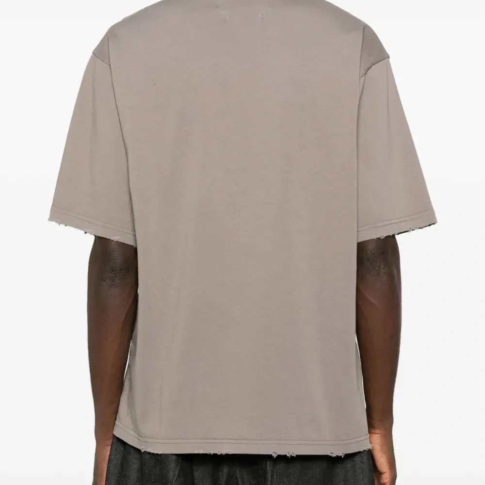 Футболка с необработанным краем