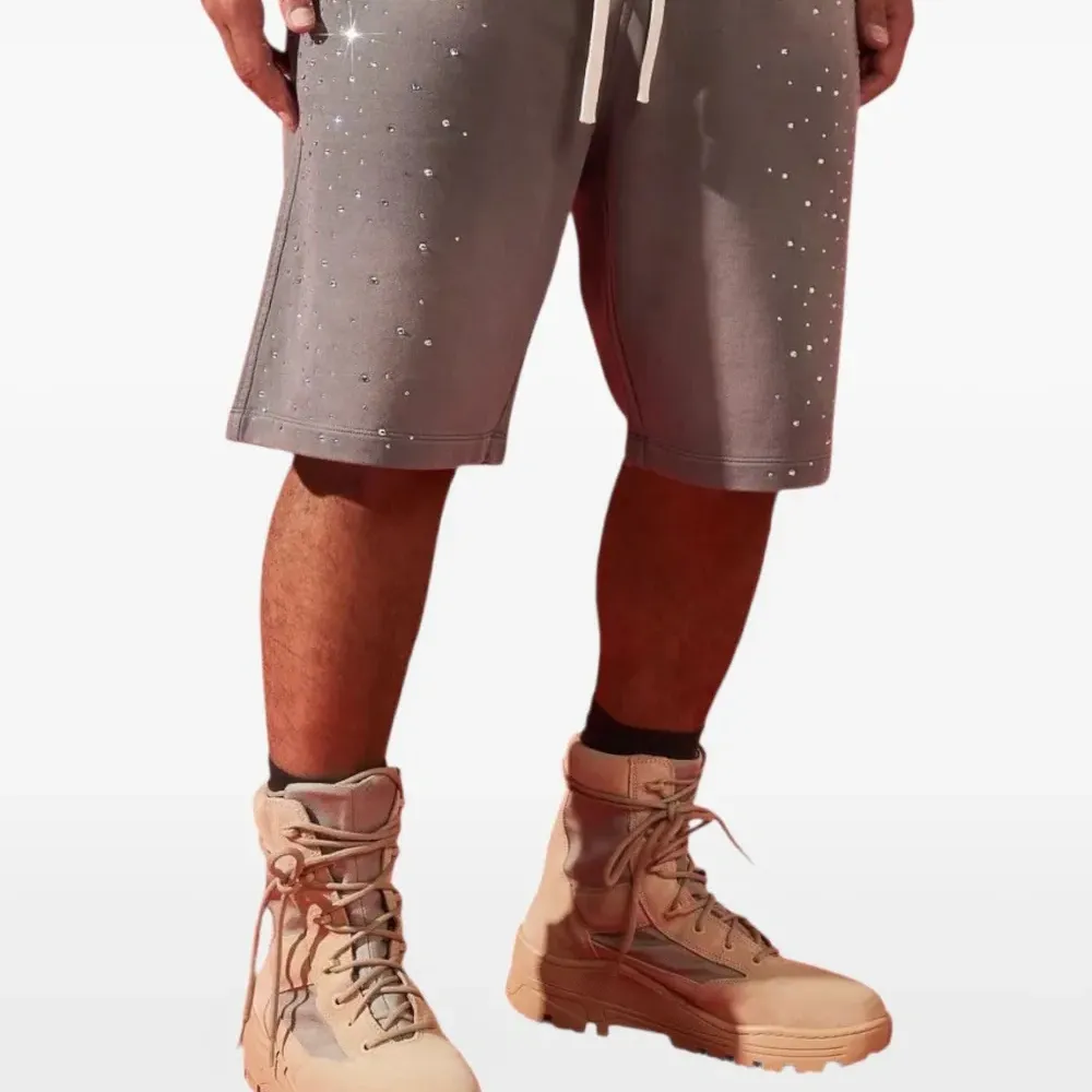 Спортивные шорты на кулиске с декоративной отделкой